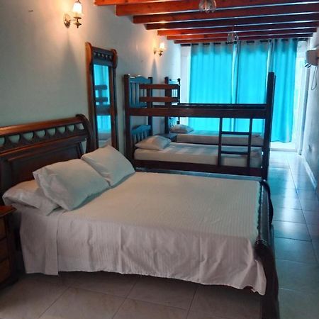 Habitaciones En Familia Сан-Андрес Екстер'єр фото